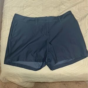 NWT NIKE GOLF SHORTS